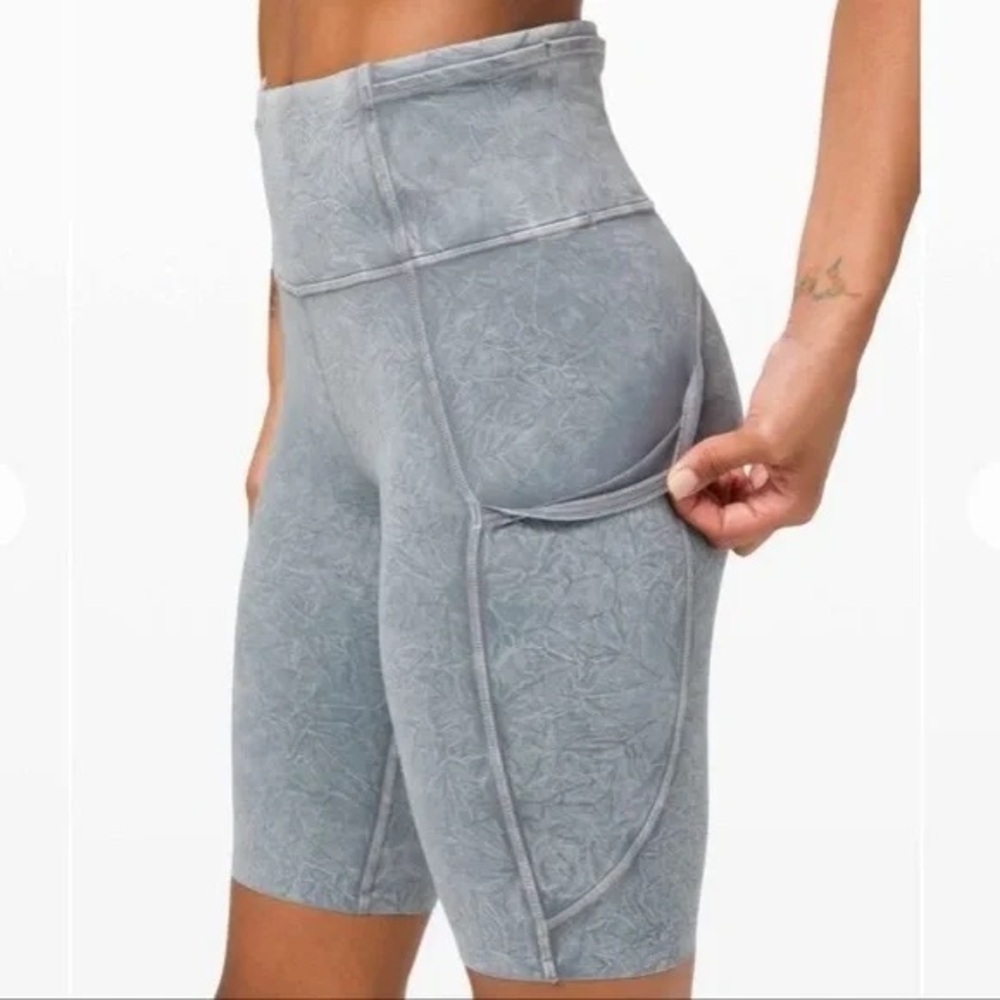 Lululemon city grit white blue fog print high rise nulux